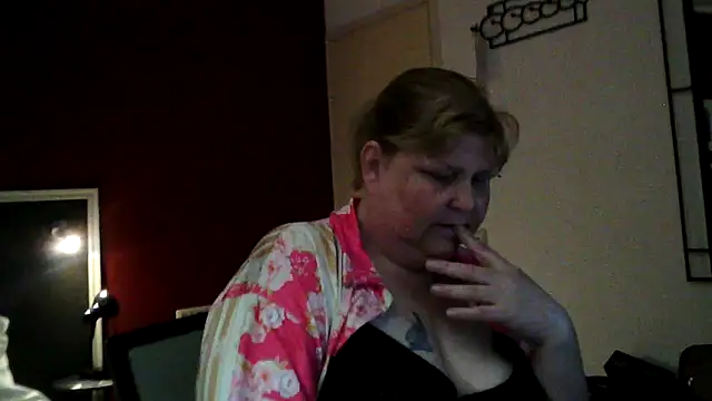 Chat +18 de Sylviastar46 ao vivo
