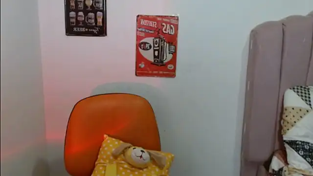 XXX chat uživo modela Evanss_lx