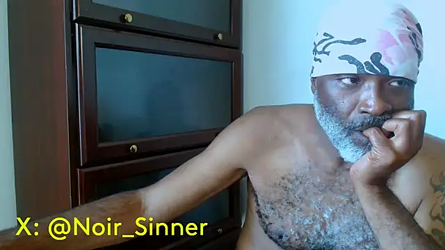 Chat XXX en directo de sinnernoir