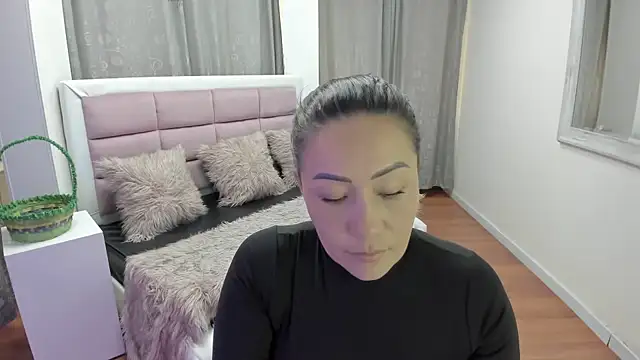 gaby_trent live XXX chat