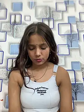 sanjna0122 Webcam show