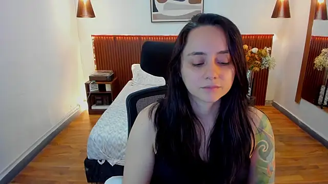 KatherineBond Live XXX-chat