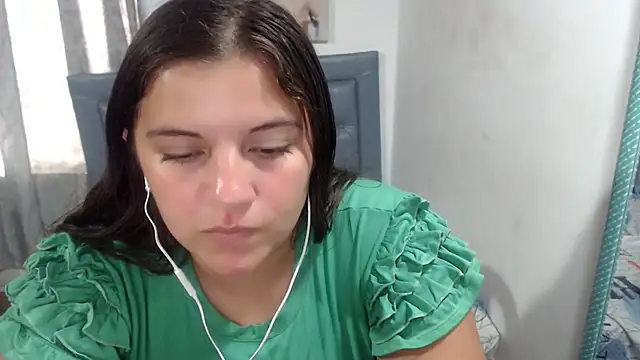 sarah_aguilar élő XXX-chatje