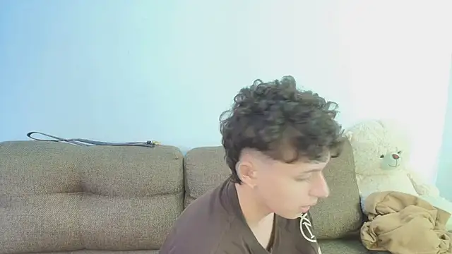 Daniel_Roy Pertunjukan Webcam