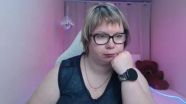 Вебкам-шоу BonnnyBoobsy