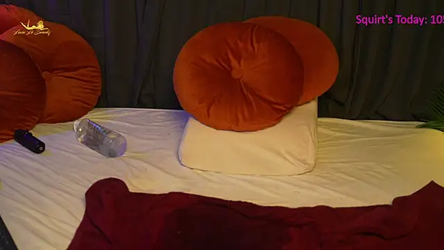 lacie_le_beauty's Webcam Show