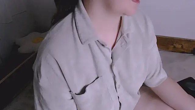 ChubbyMaia Live XXX-Chat