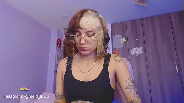 melissahowl Adlı Modelin Canlı XXX Sohbeti