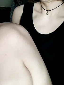 Aashikalaa's Live XXX Chat
