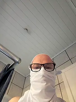 caralegalzz webkamerás műsora