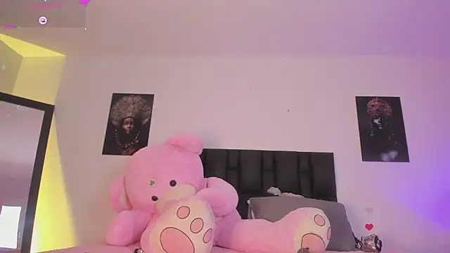 SaradaParker's Live XXX Chat