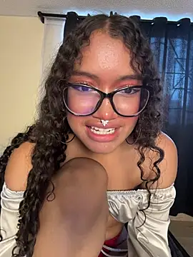 Bunny-fire's Live XXX Chat