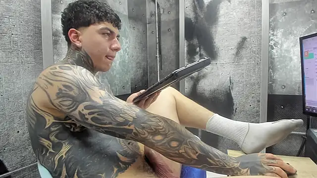 Živý XXX chat Gury_tattoo