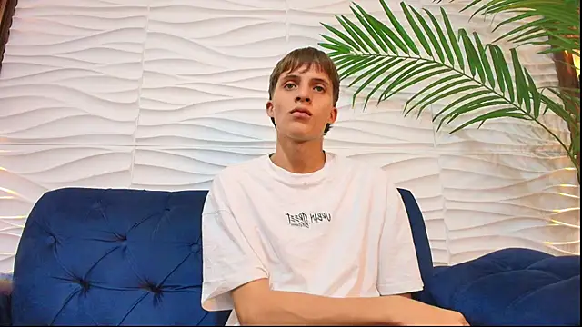 Pavo_tv's Live XXX Chat