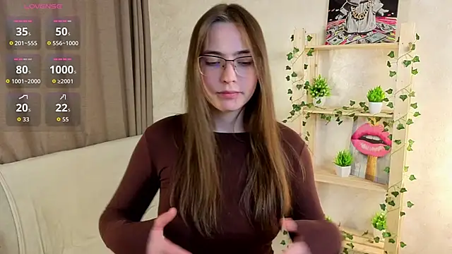 Katonysusant Adlı Modelin Canlı Sohbet Odası