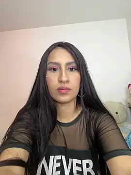 MiaSL_ Adlı Modelin Canlı XXX Sohbeti