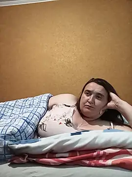 دردشة LiluHot الجنسية المباشرة