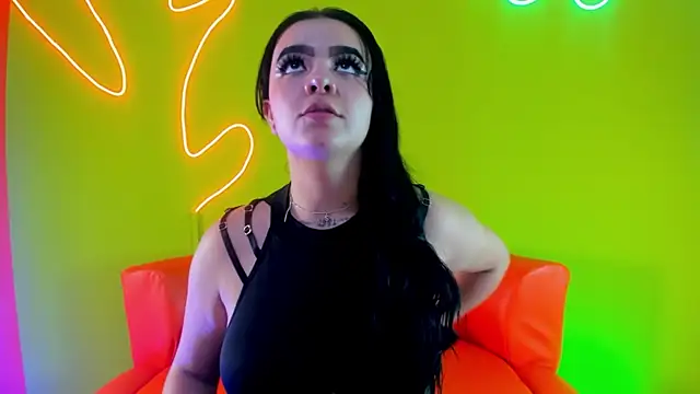 Ema_IsabellaのライブXXXチャット