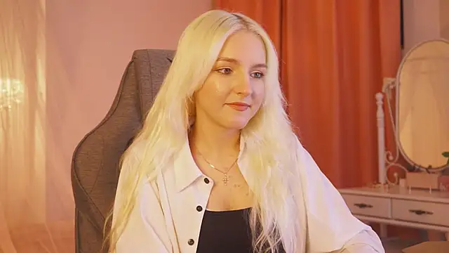ViolaMore Chat XXX live