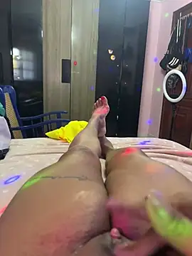 ju_muniz01's Webcam Show