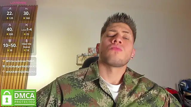 SebastianMaximoff_ Show in webcam