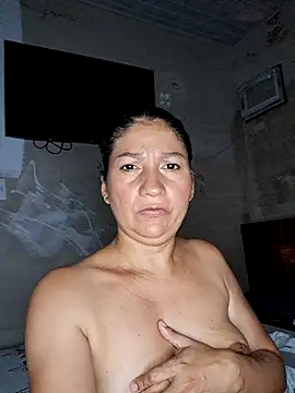 Rosa1079 élő XXX-chatje