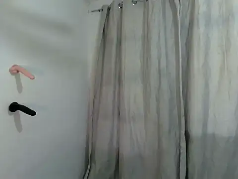 amandareddragon's Webcam Show