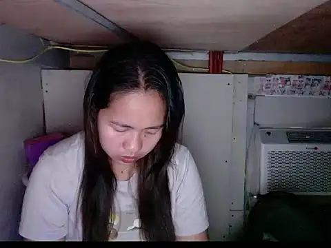 Chat XXX Live HottiesAsianAriane