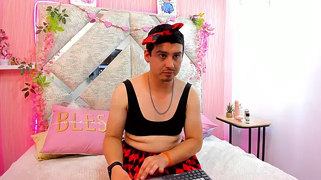 Kalix_Taylor webcam show