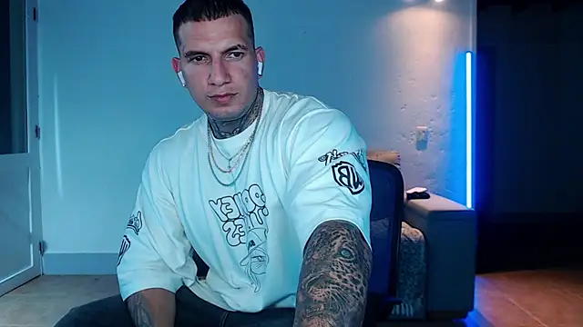 Shane_ClayのライブXXXチャット