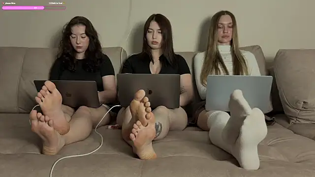 Pokazy przed kamerką – chillgoddess