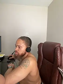 Fathero1time Live XXX Chat