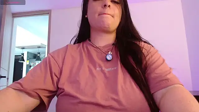 Chat +18 de Layna_cold ao vivo