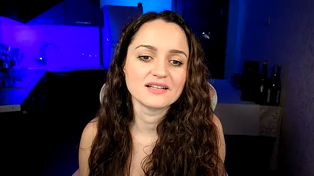 XXX chat uživo modela Cerann1