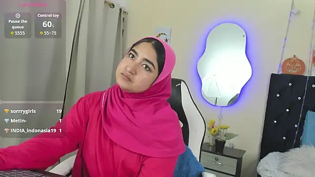 SamiraAwada live XXX chat