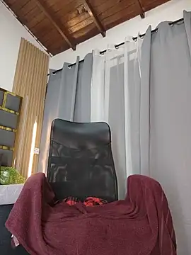 Oliver_bigblack_cock's Live XXX Chat