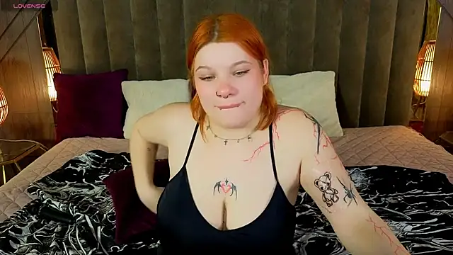 دردشة Clumsy_Nana الجنسية المباشرة