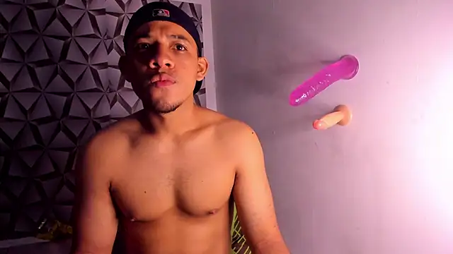 Chat XXX ao vivo de Benjamin_lich