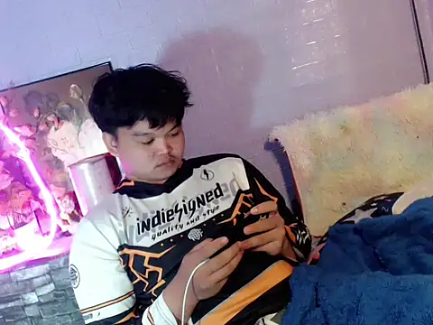 Rain_cum's Webcam Show