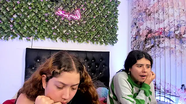Živá chatovací místnost valeria_and_zoe