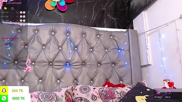 LAILAGUMMY élő XXX-chatje