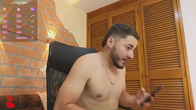 Brandon_01 Webcam Show