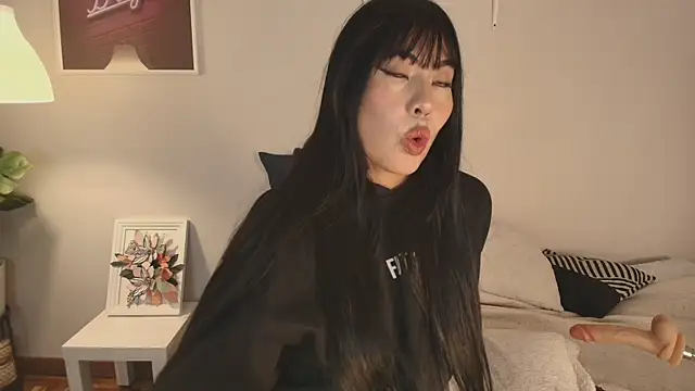 Jade-Naughty's Live XXX Chat