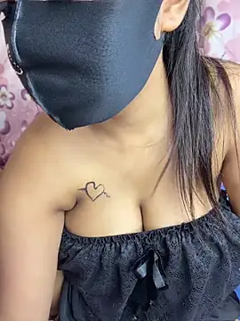 Chat XXX ao vivo de Naughty_Queen49