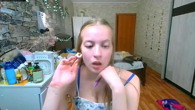__Aphrodita__wow__ élő XXX-chatje
