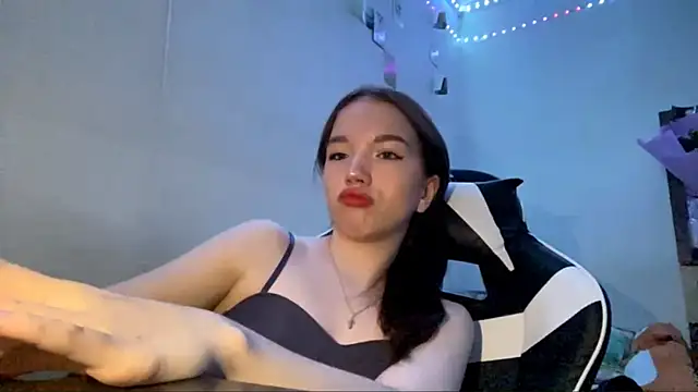 Онлайн чат XXX FewerCadre