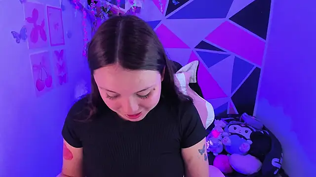 little_emma0 Live XXX Chat