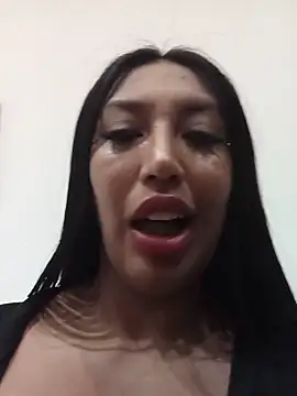 morena_bby 现场XXX聊天