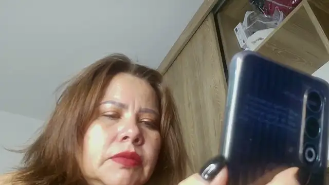 dulce_anahi_'s Live XXX Chat