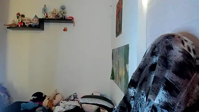XXX chat uživo modela Shaddycute_